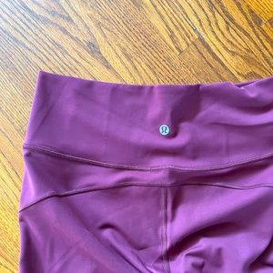 Lululemon Women’s maroon training legging